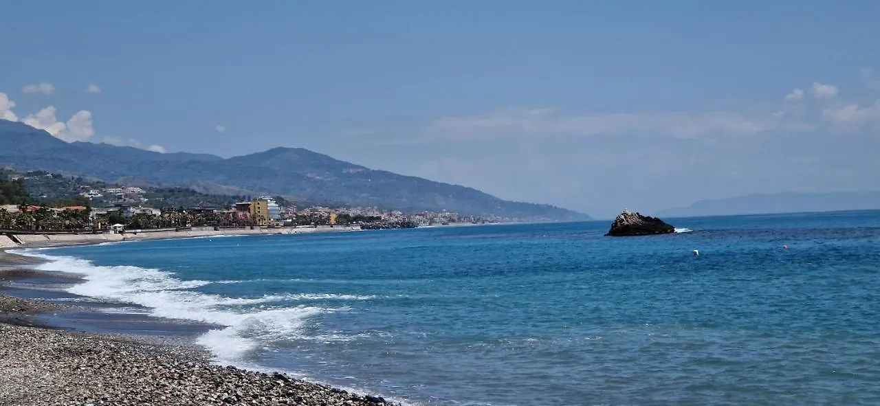 Ntonia Holiday Santa Teresa Di Riva Casa vacanze