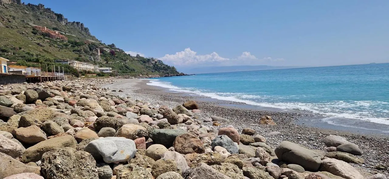 Ntonia Holiday Santa Teresa Di Riva Italia